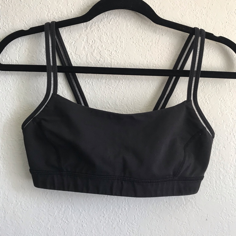 Lululemon black sports bra